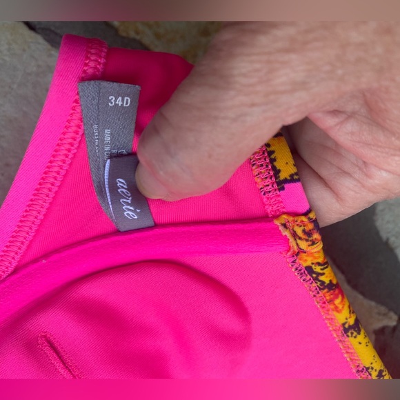 Aerie Pink Pineapple Floral Push Up Bikini LIKE NEW Swim Top - Size 34D - Picture 5 of 10